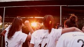 PE_008_2015_Cómo entrenar mujeres en fútbol?
